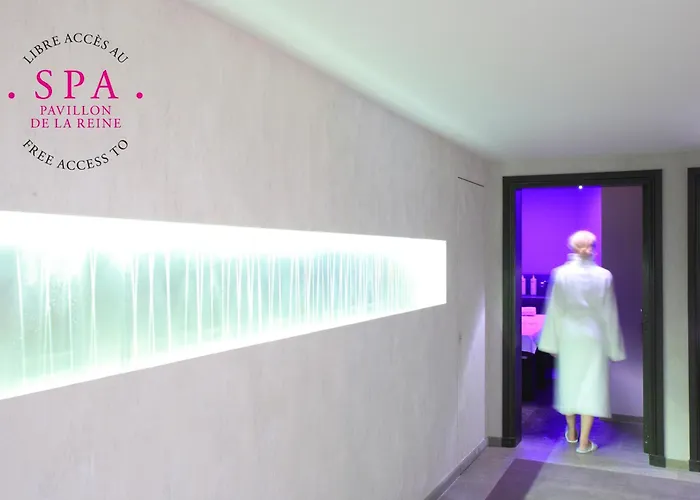 Du Petit Moulin, Haute Couture By Lacroix فندق باريس