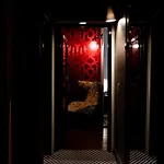 ホテル Du Petit Moulin, Haute Couture By Lacroix 4*