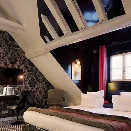 Hotel Du Petit Moulin, Haute Couture By Lacroix