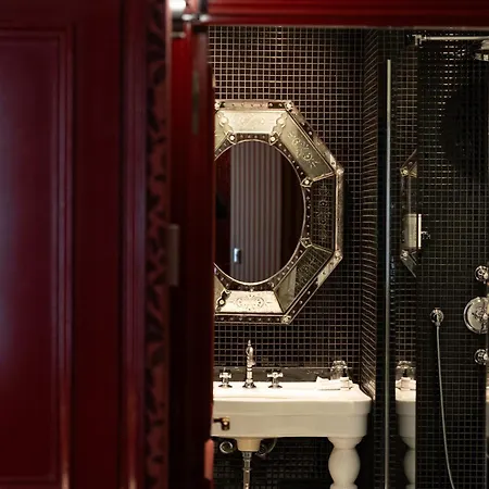 Hotel Du Petit Moulin, Haute Couture By Lacroix