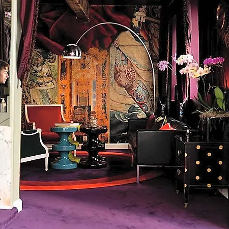 Du Petit Moulin, Haute Couture By Lacroix 4* Paris
