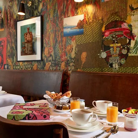 Hotel Du Petit Moulin, Haute Couture By Lacroix 4*