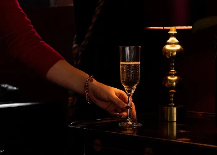 Hotel Du Petit Moulin, Haute Couture By Lacroix París