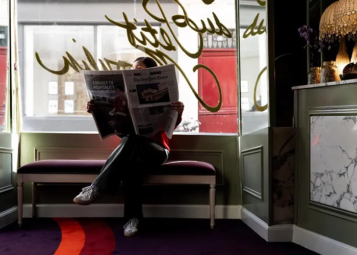 Du Petit Moulin, Haute Couture By Lacroix 4*