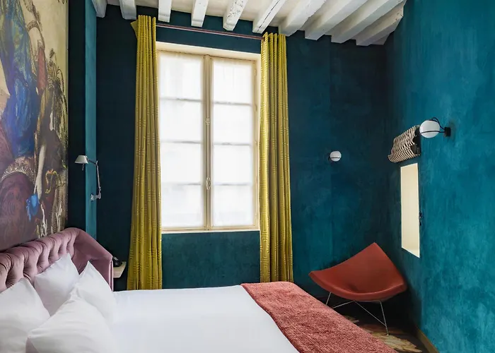 Du Petit Moulin, Haute Couture By Lacroix Hotel 4*