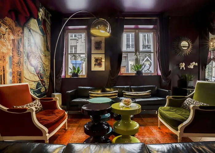 Du Petit Moulin, Haute Couture By Lacroix Hotel