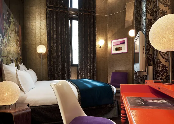 Du Petit Moulin, Haute Couture By Lacroix Hotel 4*