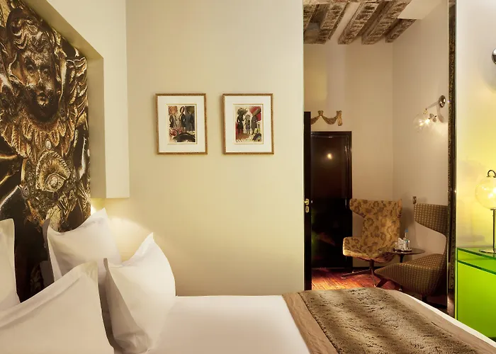 Hotel Du Petit Moulin, Haute Couture By Lacroix