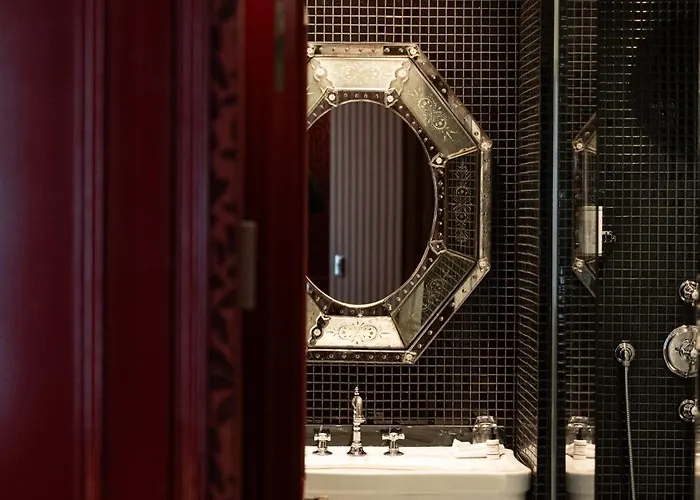 Hotel Du Petit Moulin, Haute Couture By Lacroix