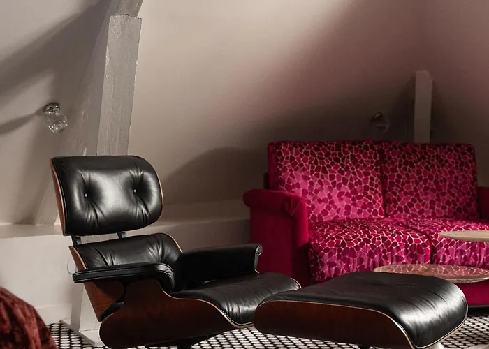 Du Petit Moulin, Haute Couture By Lacroix Hotel 4*