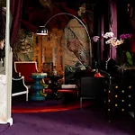 Du Petit Moulin, Haute Couture By Lacroix 4* Париж