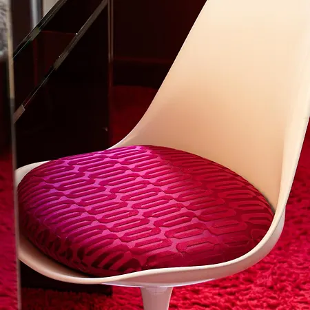 Du Petit Moulin, Haute Couture By Lacroix Otel
