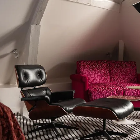 Du Petit Moulin, Haute Couture By Lacroix Otel 4*